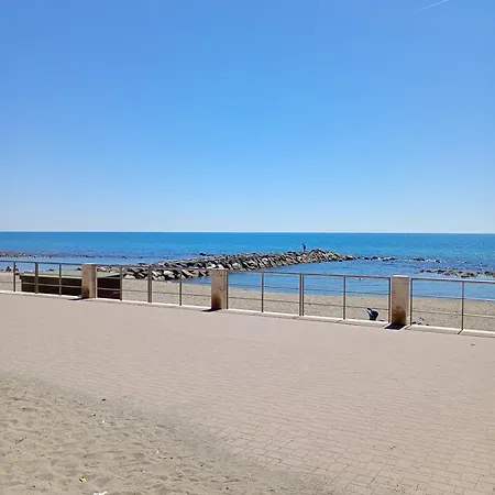Sunny Apartamento Lido di Ostia